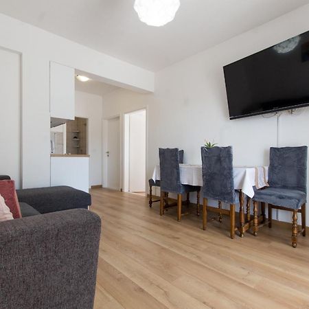 Apartments Senka Makarska Bagian luar foto