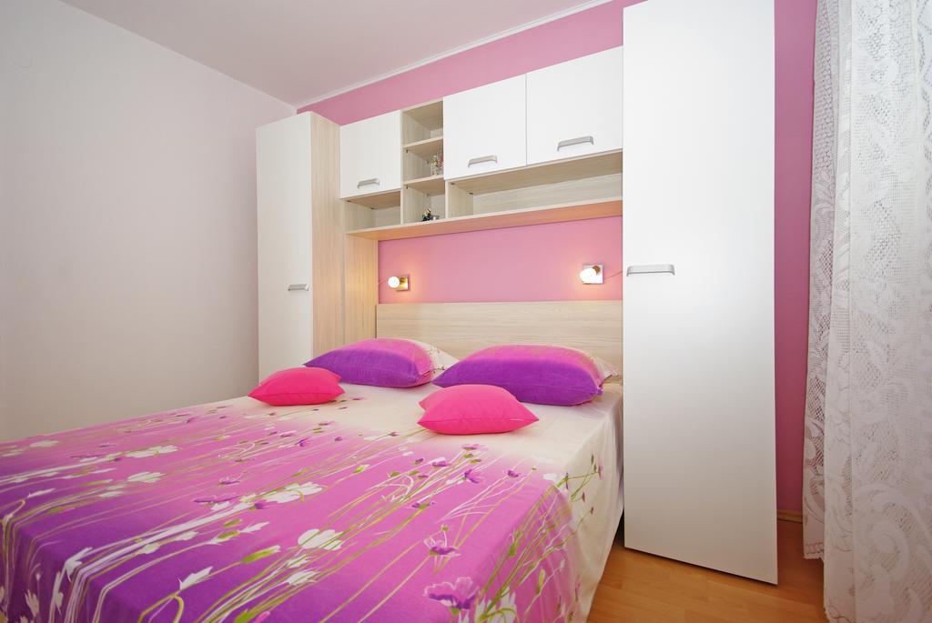 Apartments Senka Makarska Bagian luar foto